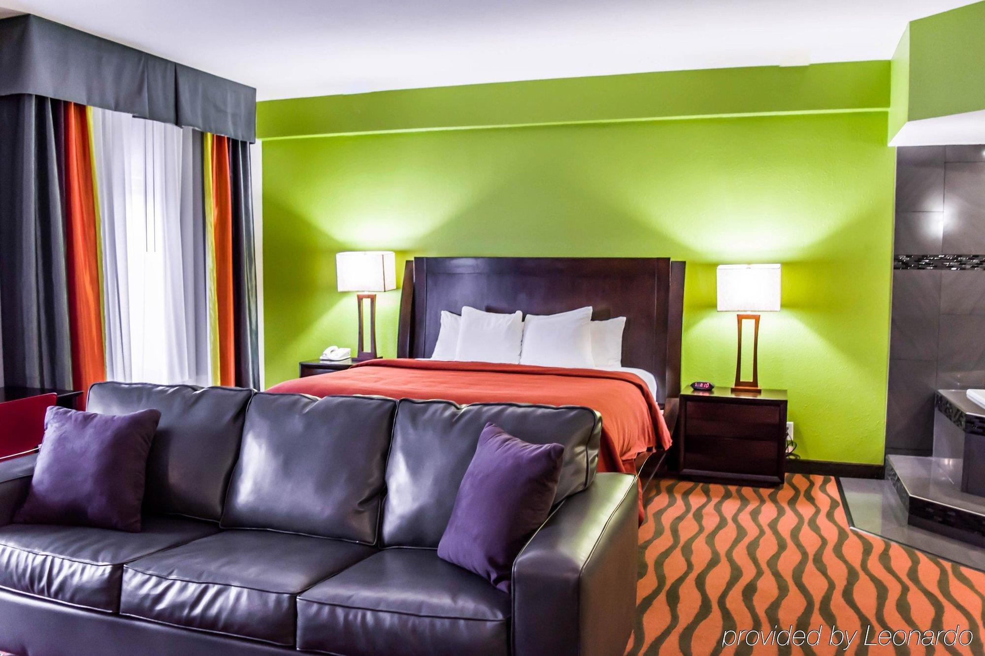 Quality Suites Fort Myers Airport I-75 Ngoại thất bức ảnh