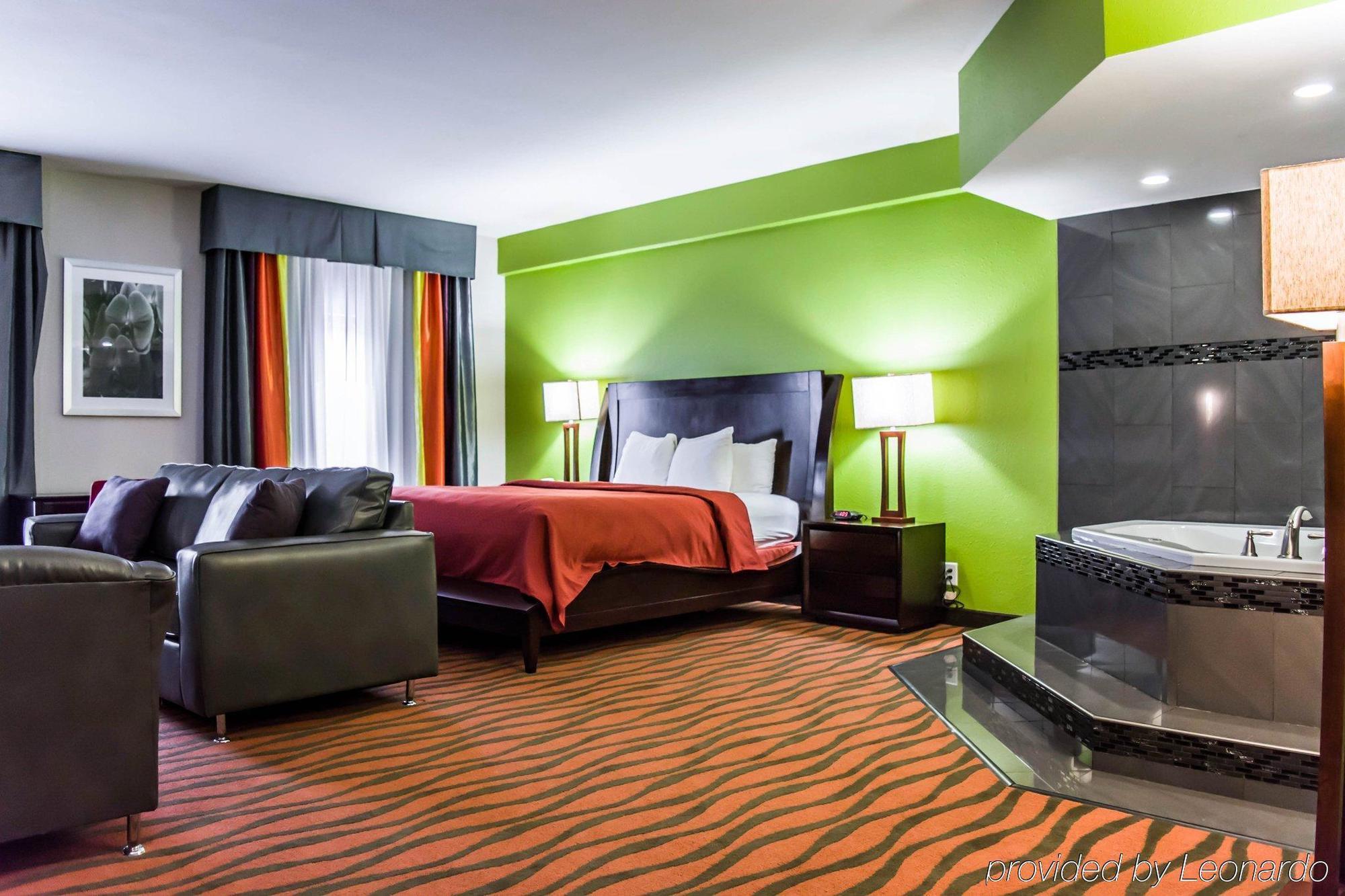 Quality Suites Fort Myers Airport I-75 Ngoại thất bức ảnh