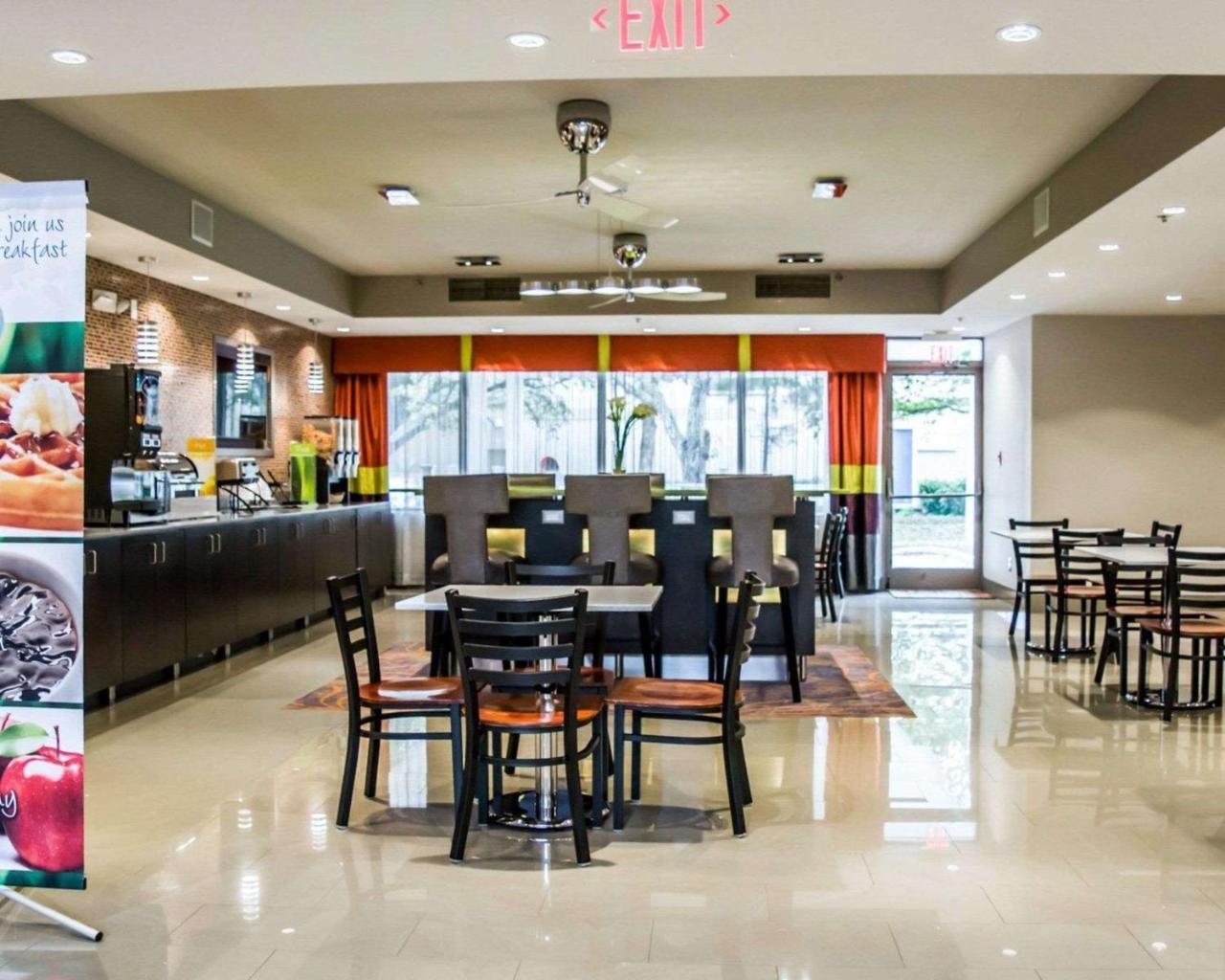 Quality Suites Fort Myers Airport I-75 Ngoại thất bức ảnh
